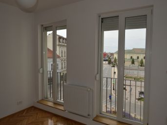 Apartament 4 camere ultracentral Piata Ferdinand