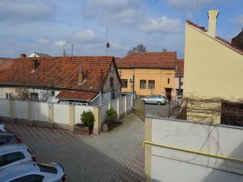 Cladire central, 770 mp teren, 862 mp construiti, S+P+E