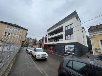 Spatiu comercial nou, 45.5mp utili, zona Piata Decebal
